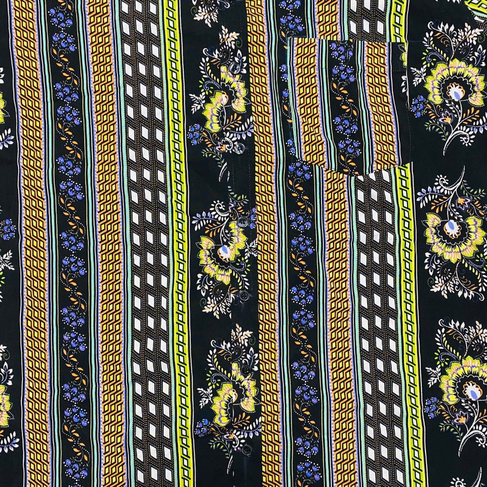 June Bloom button up - Picture 4 of 6